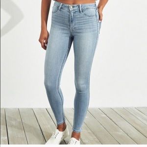 Hollister light wash jeans